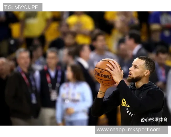 希尔德赞库里吸引防守注意力巴特勒谦逊努力训练展现实力