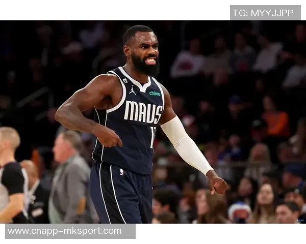 老哈达威直言拉塞尔自视过高队友对其态度冷淡如冰 老哈达威直言拉塞尔自视过高队友对其态度冷淡如冰