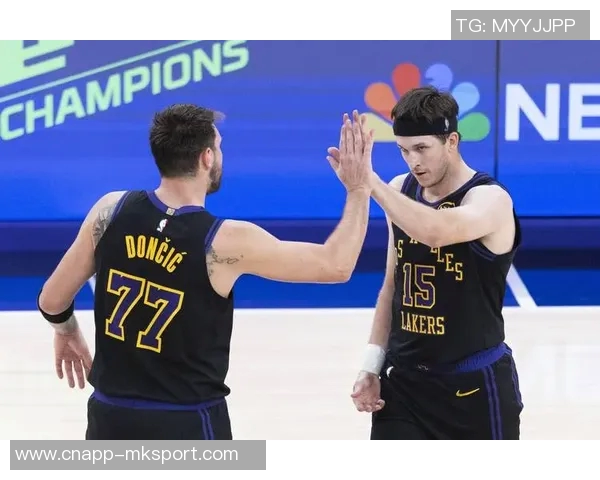 弗拉格分享篮球战术经验轻松应对NBA与大学术语混淆